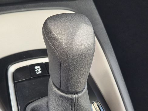 Used 2026 Toyota Corolla LE FWD image 20