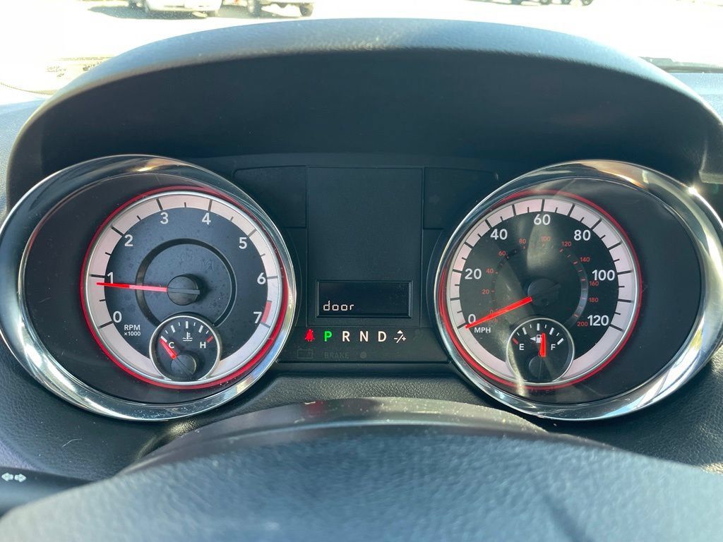 Used 2019 Dodge Grand Caravan SE w/ UConnect Hands-Free Group FWD image 30