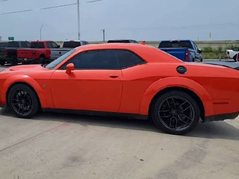 Used 2021 Dodge Challenger R/T Scat Pack RWD image 5