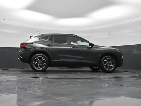 New 2026 Chevrolet Trax LT image 42