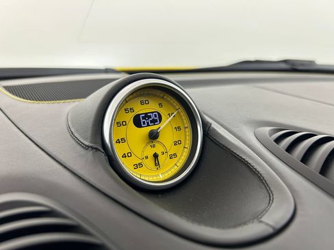 Certified 2021 Porsche 718 Boxster Spyder RWD image 21
