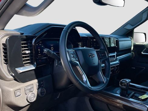 Used 2025 Chevrolet Silverado 1500 RST w/ Convenience Package II image 9