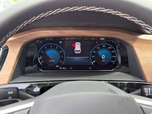 New 2026 Volkswagen Atlas SE FWD image 19