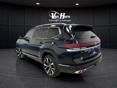 Used 2024 Volkswagen Atlas SEL Premium R-Line AWD/4WD image 5