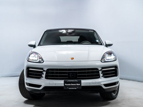 Used 2023 Porsche Cayenne Platinum Edition image 10