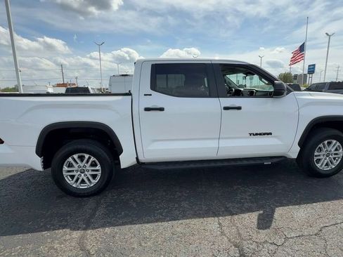 Used 2024 Toyota Tundra SR5 AWD/4WD image 9