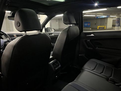 Used 2021 Volkswagen Tiguan SEL Premium R-Line AWD/4WD image 23