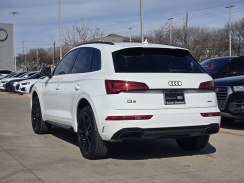 Certified 2024 Audi Q5 2.0T Premium w/ Summer of Audi Package image 8