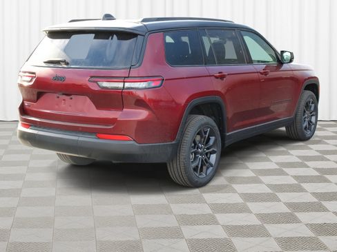 New 2025 Jeep Grand Cherokee L Limited image 34