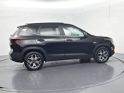 Used 2023 Kia Seltos EX AWD/4WD image 8