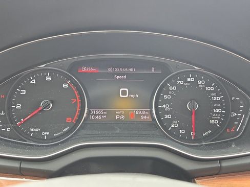 Used 2022 Audi Q5 2.0T Premium w/ Convenience Package AWD/4WD image 11