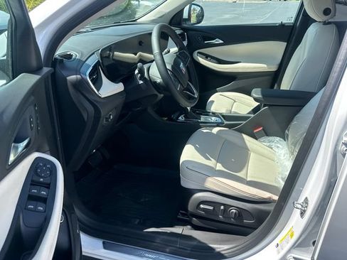 New 2026 Buick Encore GX Avenir w/ Avenir Technology Package AWD/4WD image 10