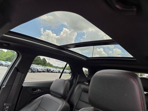 Used 2024 Chevrolet Equinox RS w/ RS Leather Package FWD image 17