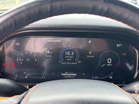 Used 2022 Jeep Grand Wagoneer Series III w/ Rear Seat Video Group 1 AWD/4WD image 16
