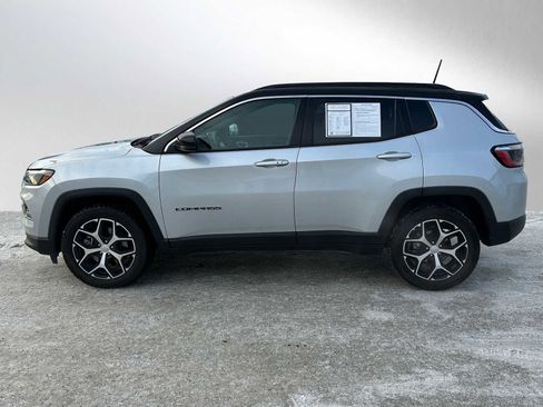 Used 2024 Jeep Compass Limited image 6