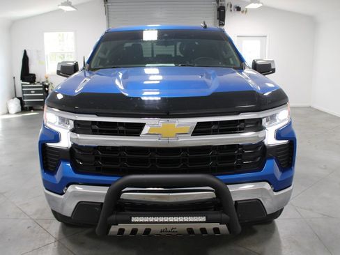 Used 2023 Chevrolet Silverado 1500 LT image 3