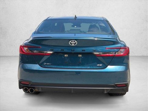 Used 2025 Toyota Camry SE FWD image 7