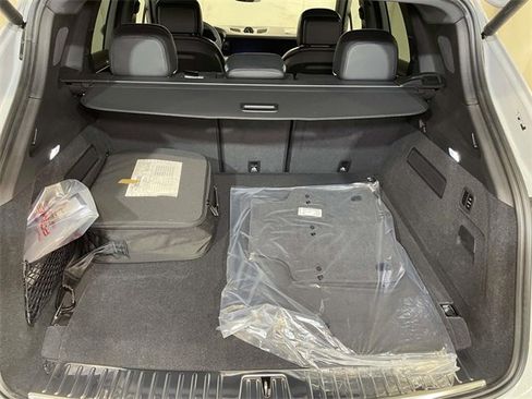 New 2026 Porsche Cayenne S image 20
