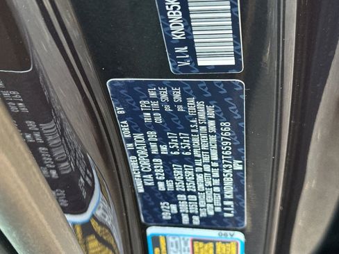 New 2026 Kia Carnival image 23