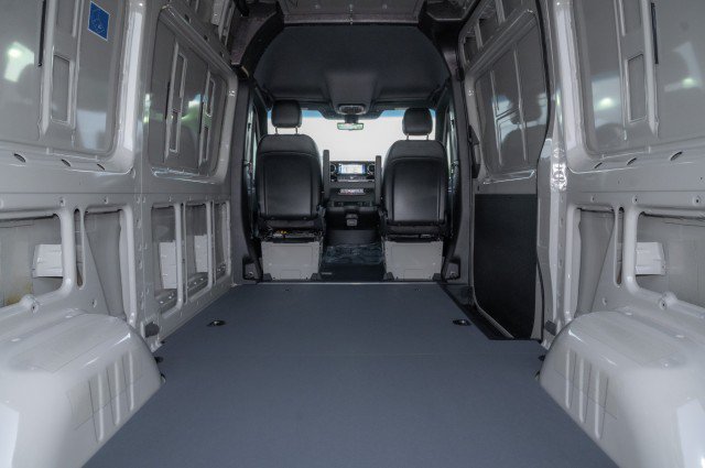 Used 2026 Mercedes-Benz Sprinter 2500 image 10