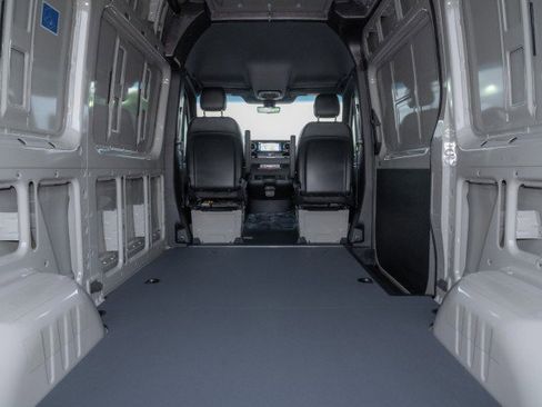 New 2026 Mercedes-Benz Sprinter 2500 image 10