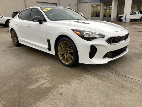 Used 2022 Kia Stinger GT-Line w/ Sun & Sound Package image 3