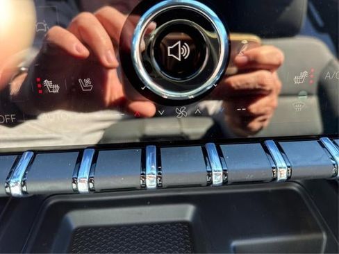 New 2026 GMC Acadia AT4 w/ Luxury Package image 19