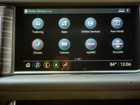 Used 2021 GMC Yukon XL Denali RWD image 26