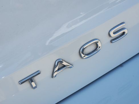 Used 2025 Volkswagen Taos S FWD image 12