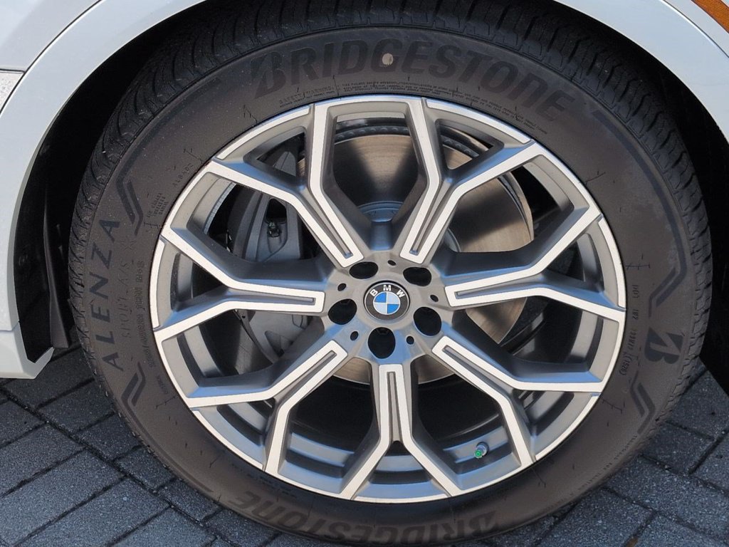 New 2027 BMW X7 xDrive40i AWD/4WD image 11