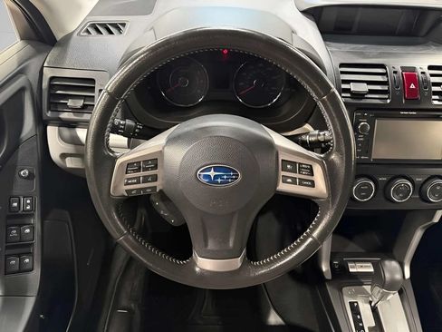 Used 2014 Subaru Forester 2.5i Touring AWD/4WD image 22