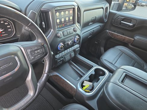 Used 2021 GMC Sierra 2500 Denali image 23