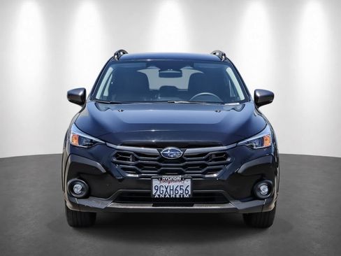 Used 2024 Subaru Crosstrek 2.0i Premium AWD/4WD image 2