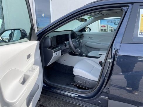 Used 2025 Hyundai Kona SEL image 8