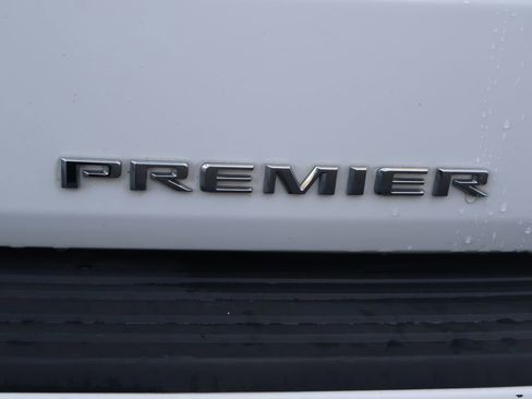 Used 2024 Chevrolet Tahoe Premier image 6