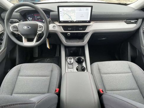 New 2026 Ford Explorer Active RWD image 11