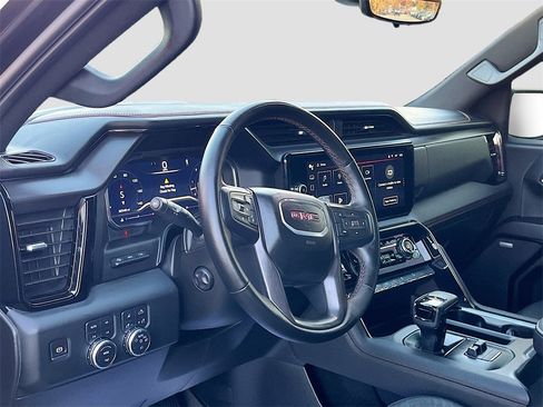 Used 2024 GMC Sierra 1500 AT4 w/ Technology Package image 8