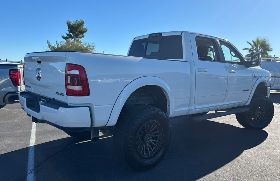 Used 2023 RAM 2500 Laramie AWD/4WD image 2