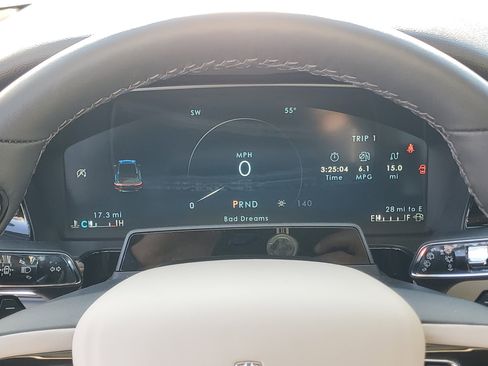 New 2025 Lincoln Corsair Reserve w/ Equipment Group 202A image 19