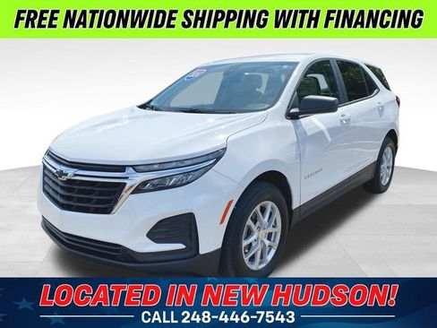 Used 2024 Chevrolet Equinox LS w/ LS Convenience Package AWD/4WD image 1