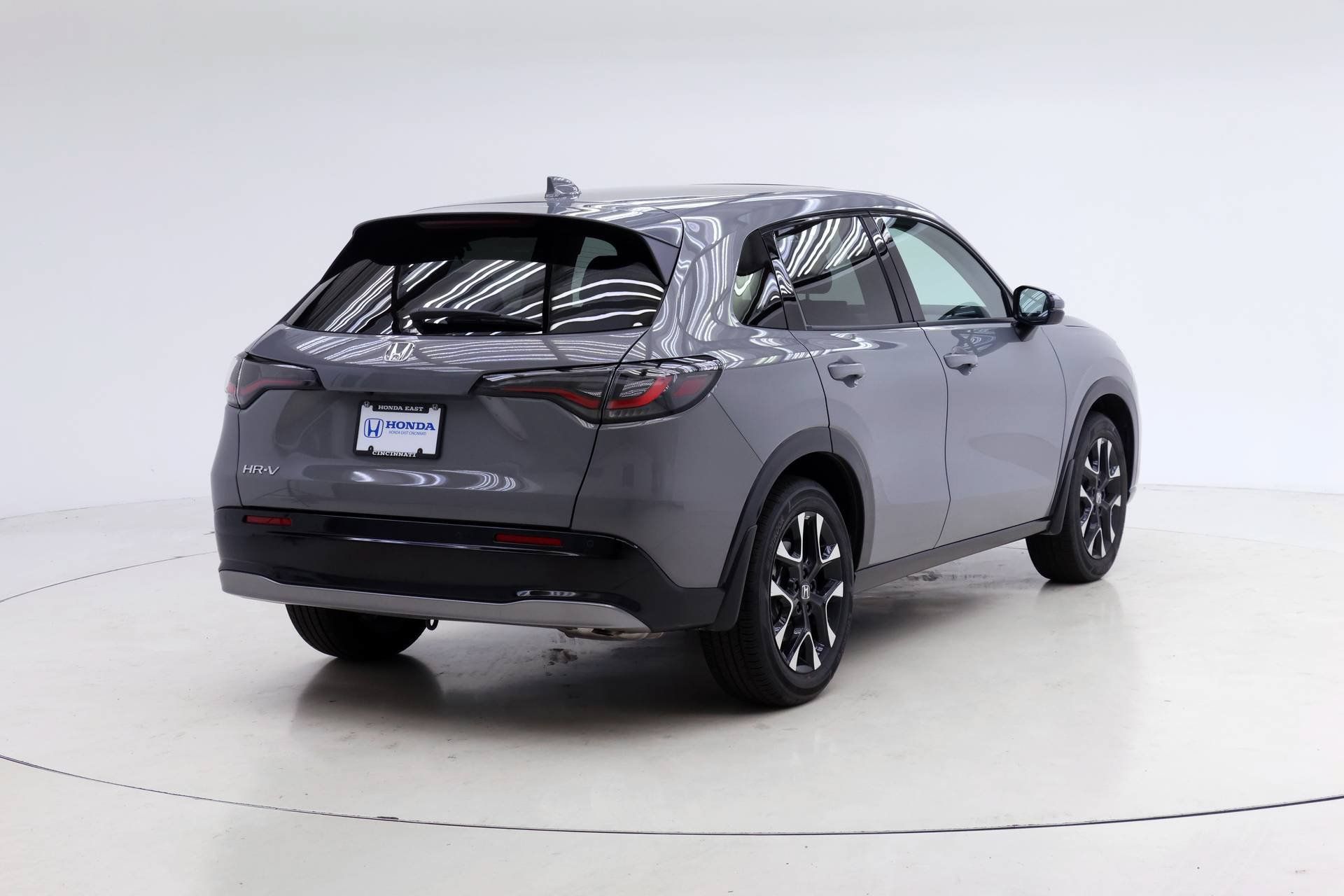 Certified 2026 Honda HR-V EX-L image 2