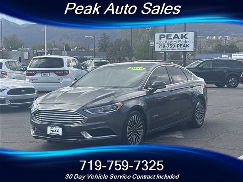 Used 2018 Ford Fusion SE w/ Equipment Group 602A image 3