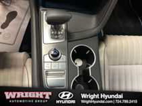 Certified 2025 Genesis G70 2.5T w/ Sport Prestige Package image 29