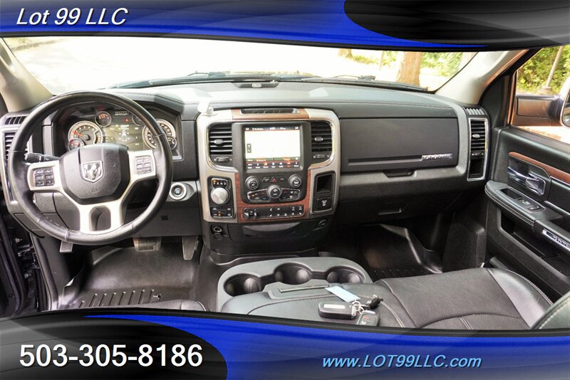 Used 2018 RAM 1500 Laramie w/ Convenience Group AWD/4WD image 2