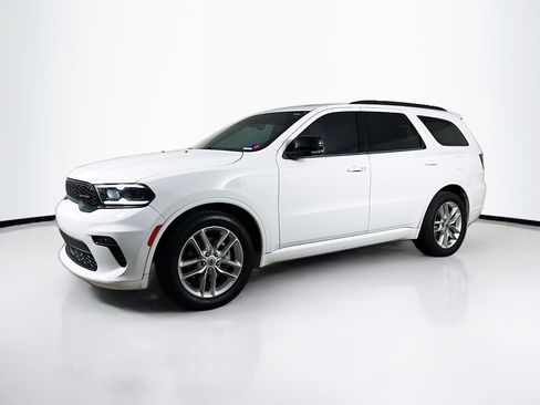 Used 2023 Dodge Durango GT image 4