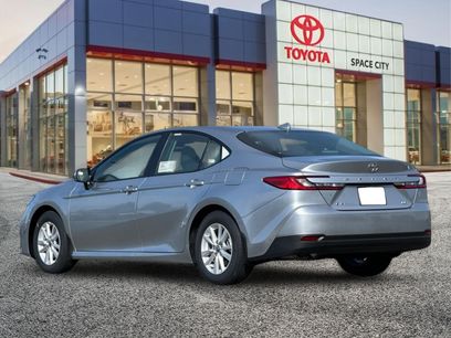 New 2026 Toyota Camry LE w/ Convenience Package
