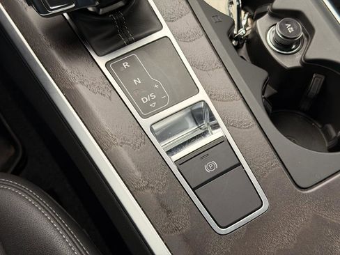 Used 2023 Audi A6 2.0T Premium w/ Convenience Package image 28