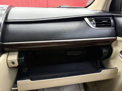 Used 2012 Toyota Camry XLE FWD image 22