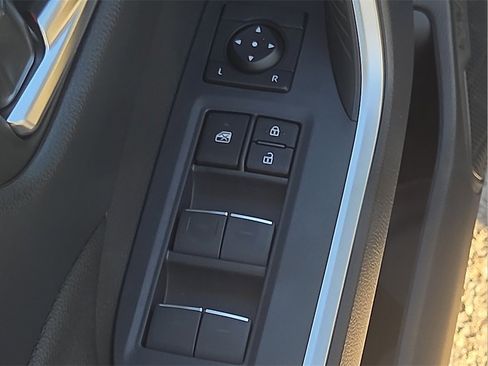 New 2025 Toyota RAV4 XLE image 17
