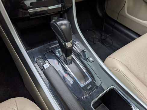 Used 2017 Honda Accord Touring image 25